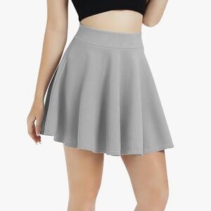NWOT Urban Coco Twirly Gray Mini Skirt